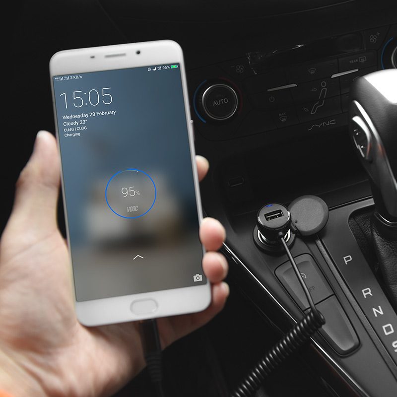 hoco-z21a-ascender-single-port-car-charger-with-cable-lightning-black_3.jpg